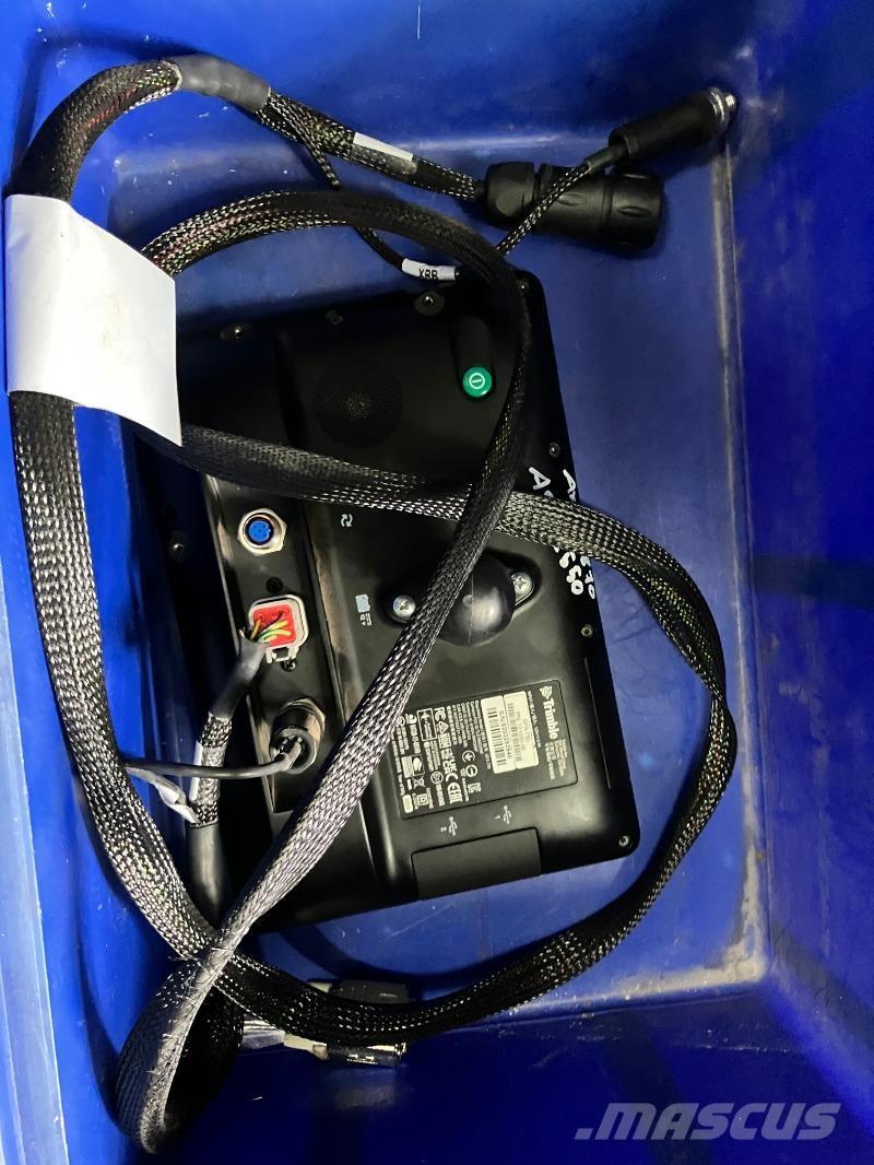 Trimble GFX 750 Druga oprema za traktorje
