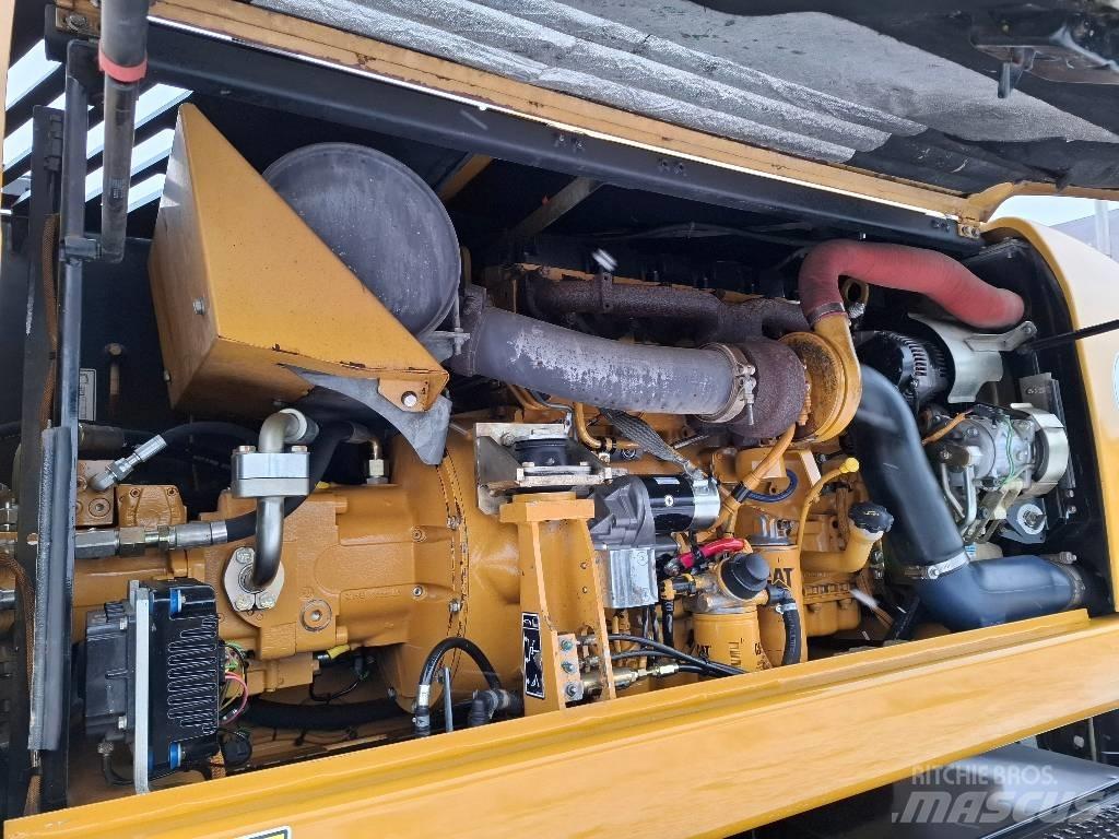 CAT 316 D Bagri na kolesih