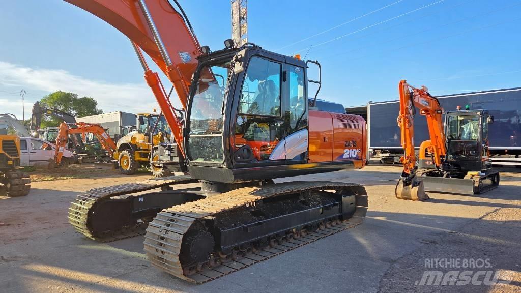 Hitachi ZX 210 Bagri goseničarji