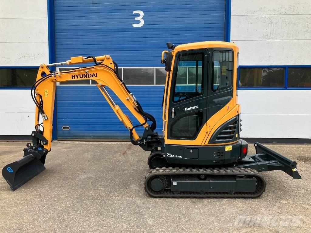 Hyundai R25Z-9AK Mini bagri <7t
