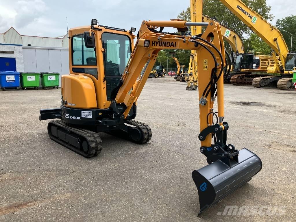 Hyundai R25Z-9AK Mini bagri <7t
