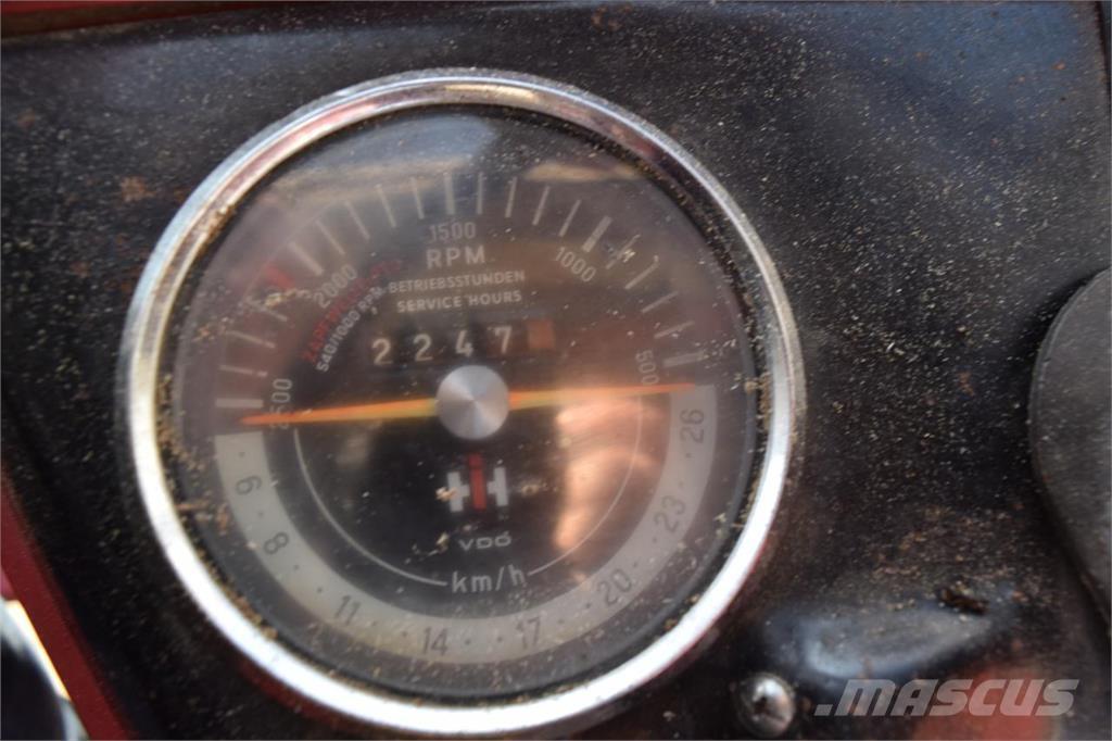 Case IH 624 Traktorji