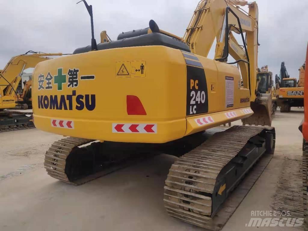 Komatsu PC 240 Bagri goseničarji