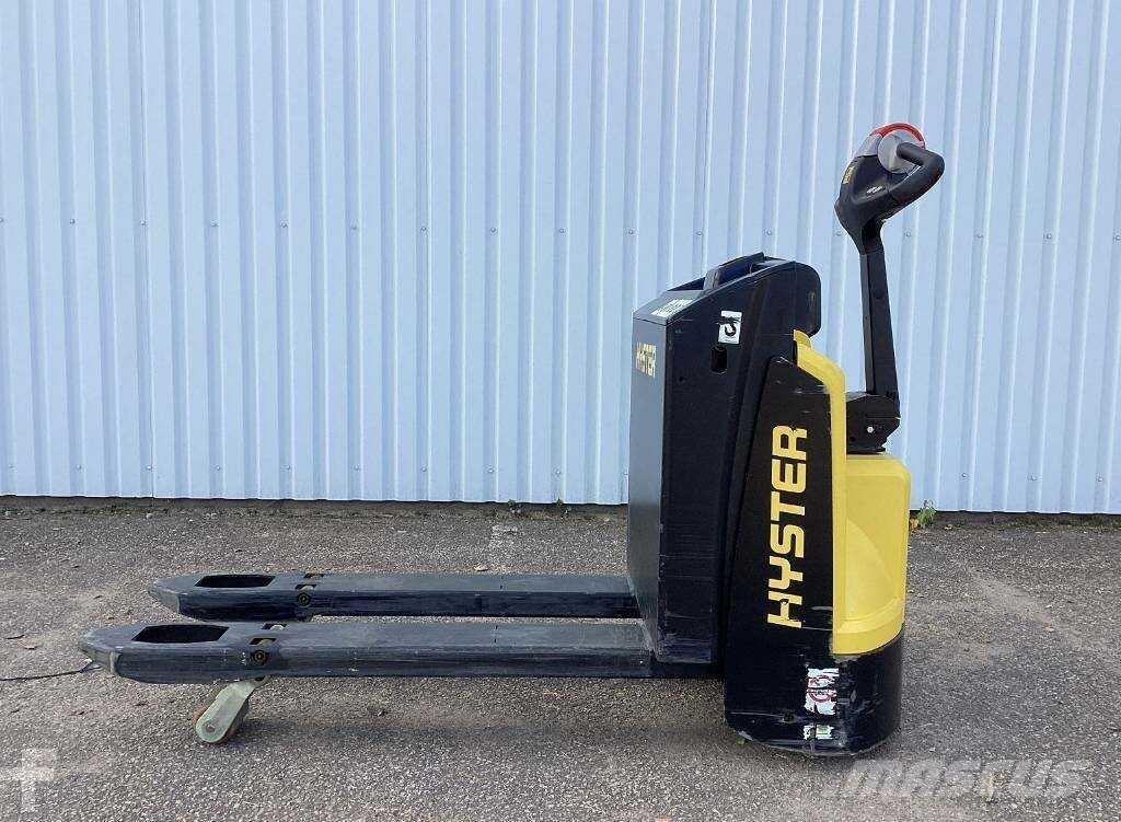 Hyster P2.0 Samopogonski ročni viličarji
