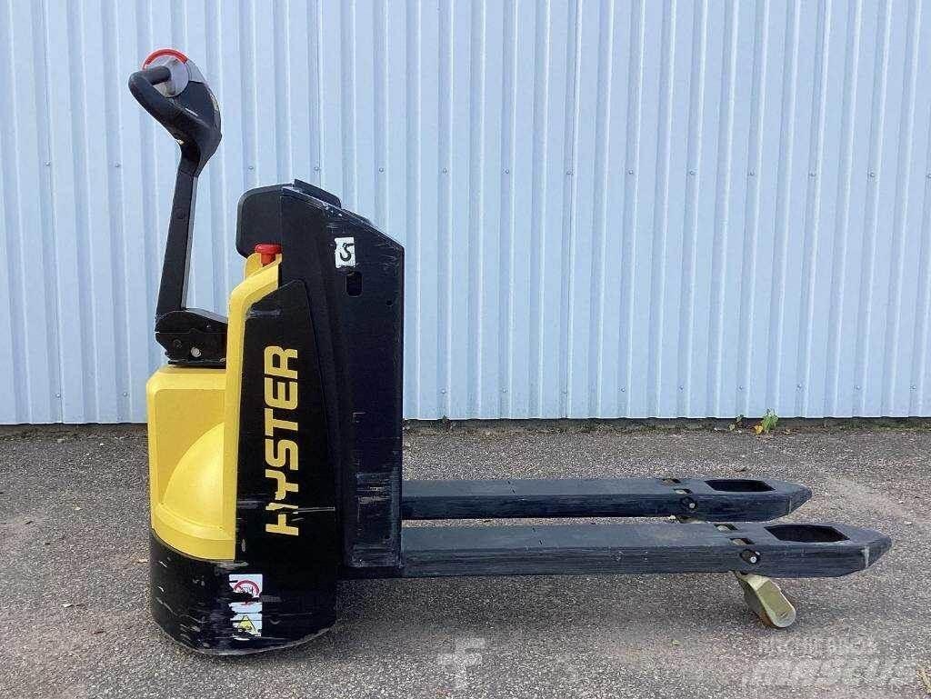 Hyster P2.0 Ročni električni viličar