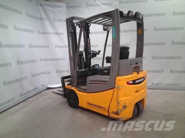 Jungheinrich EFG 215 Električni viličarji