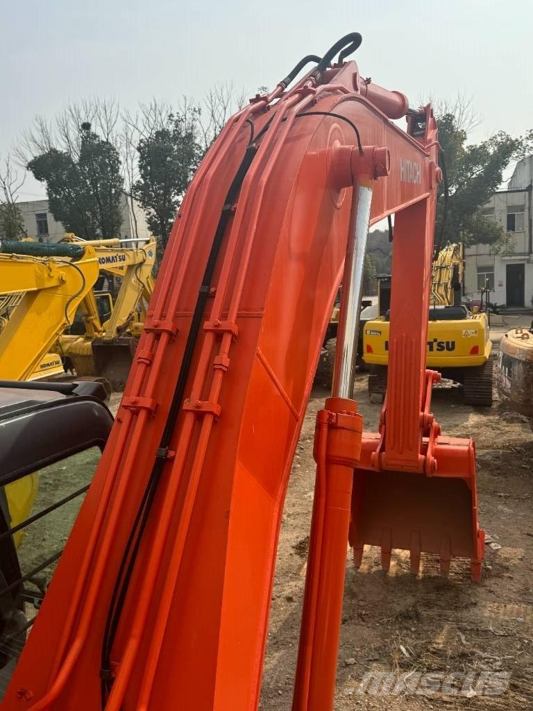 Hitachi ZX 240 Bagri goseničarji