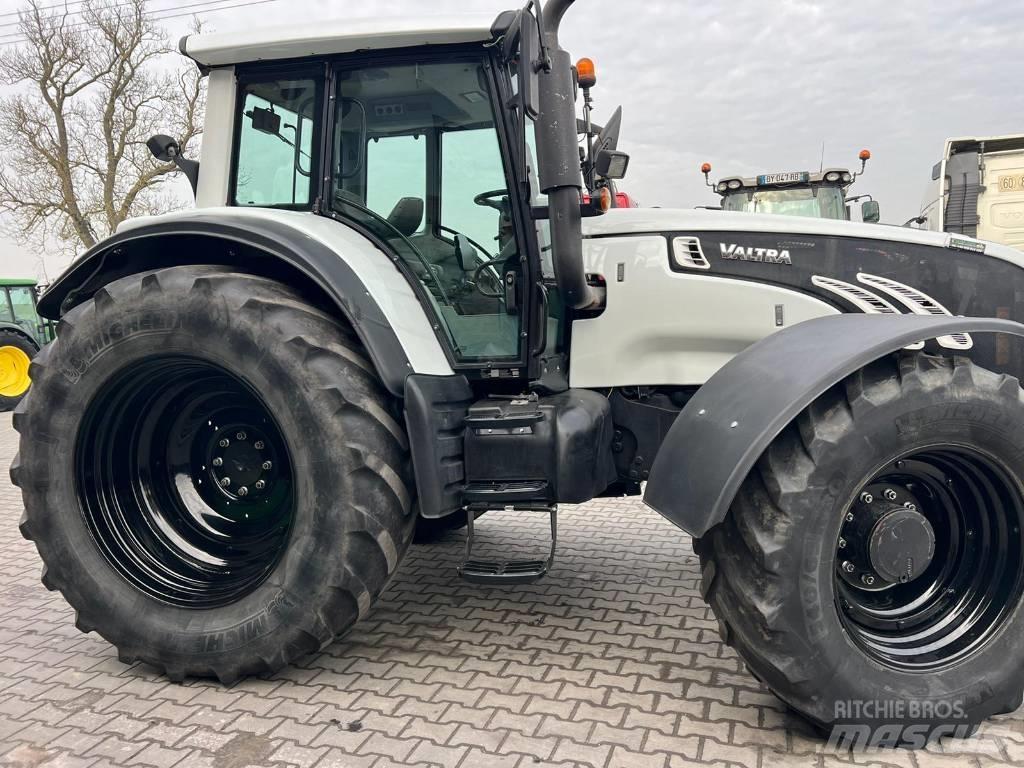 Valtra T 202 Versu Traktorji