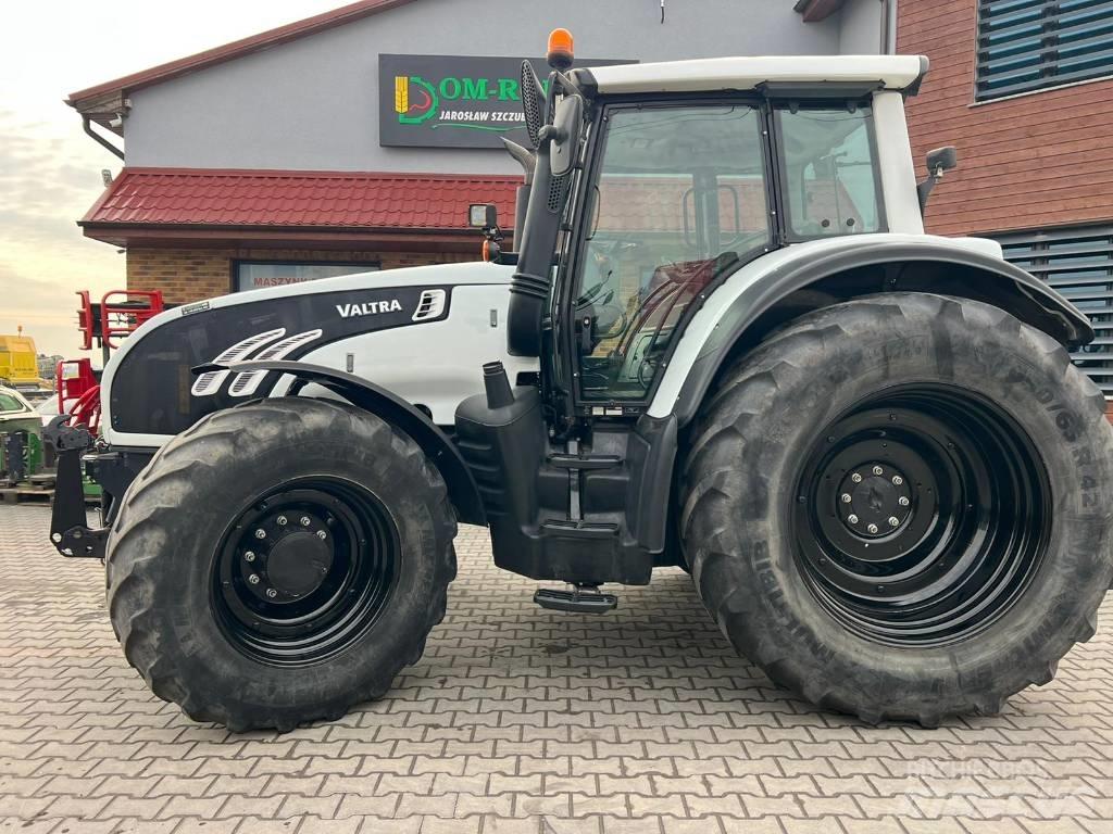 Valtra T 202 Versu Traktorji