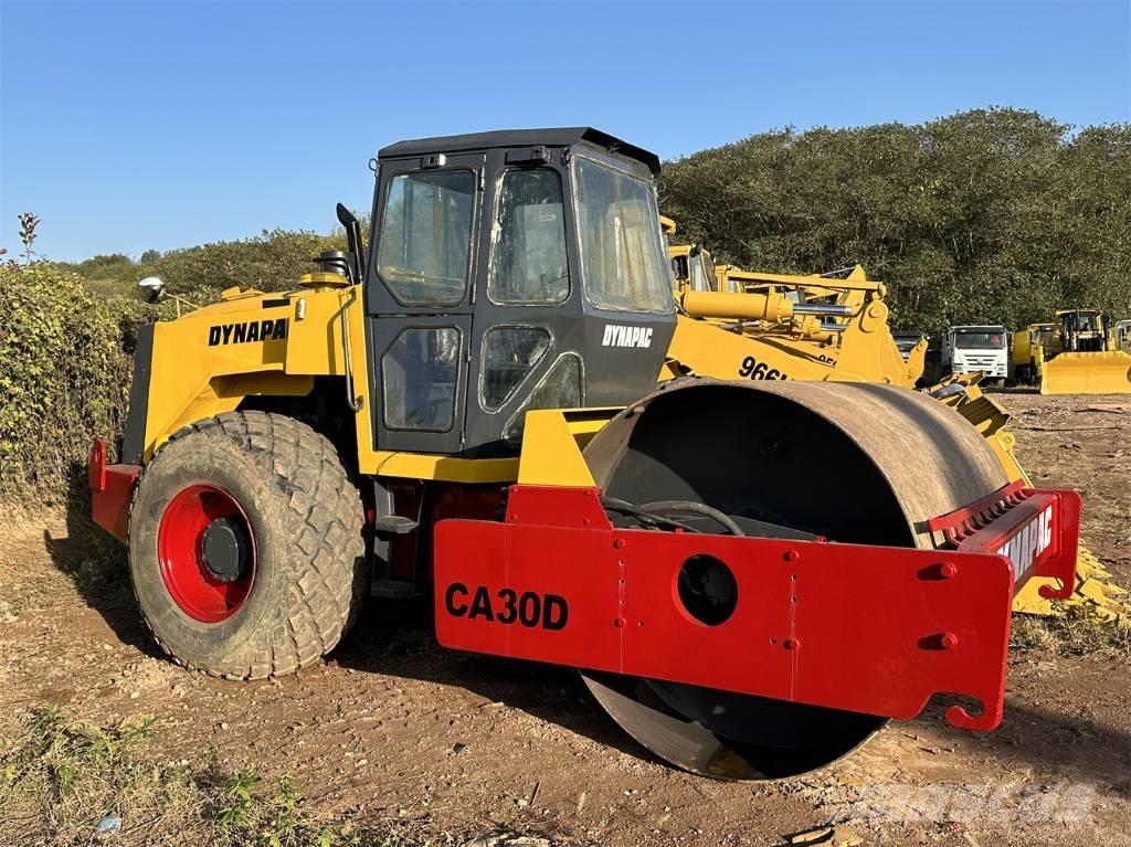 Dynapac CA 30 D Enojni valjarji