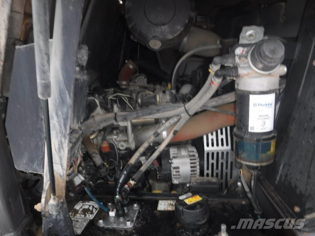 Mecalac 6 MDX Ne cestni demperji