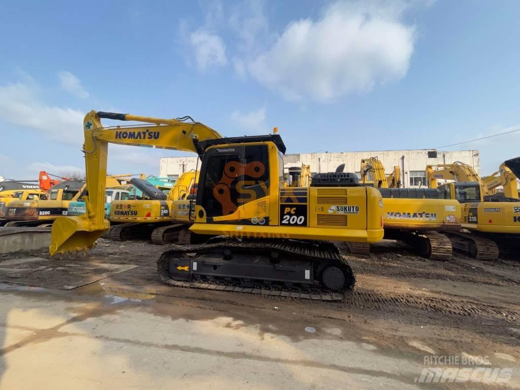 Komatsu PC 200 Bagri goseničarji