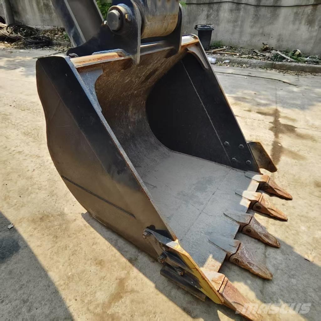 Volvo EC 220 Bagri goseničarji