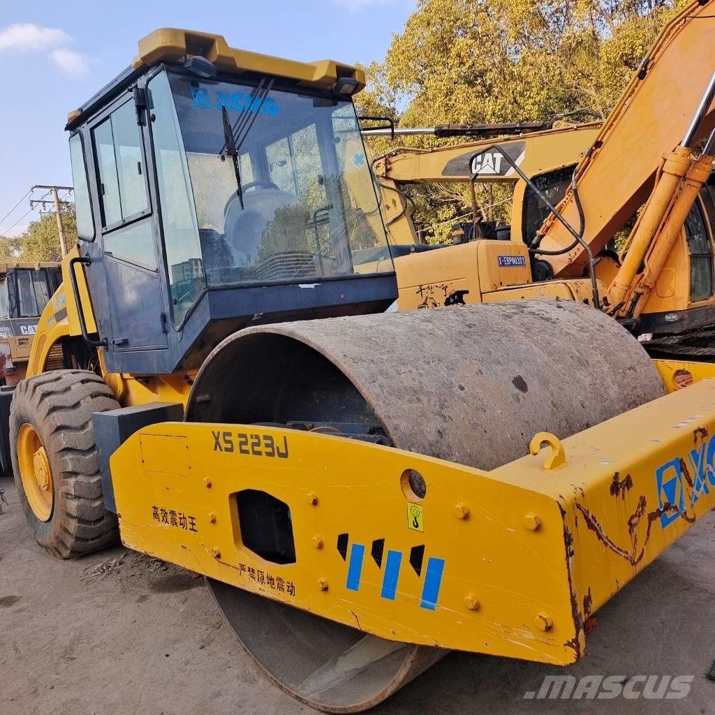 XCMG XS 143 J Enojni valjarji