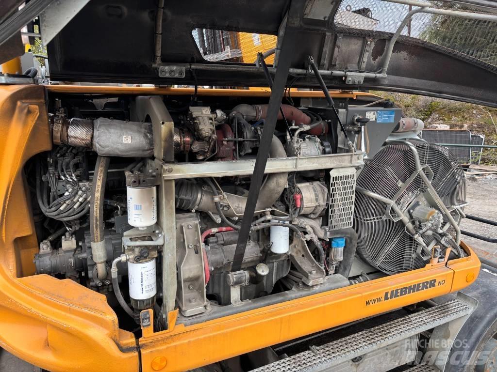 Liebherr A 914 Bagri na kolesih