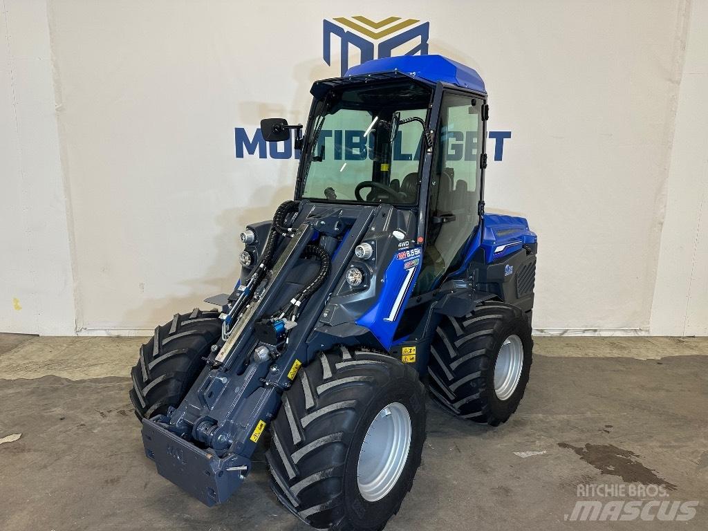 Multione 8.5S K Skid steer mini nakladalci