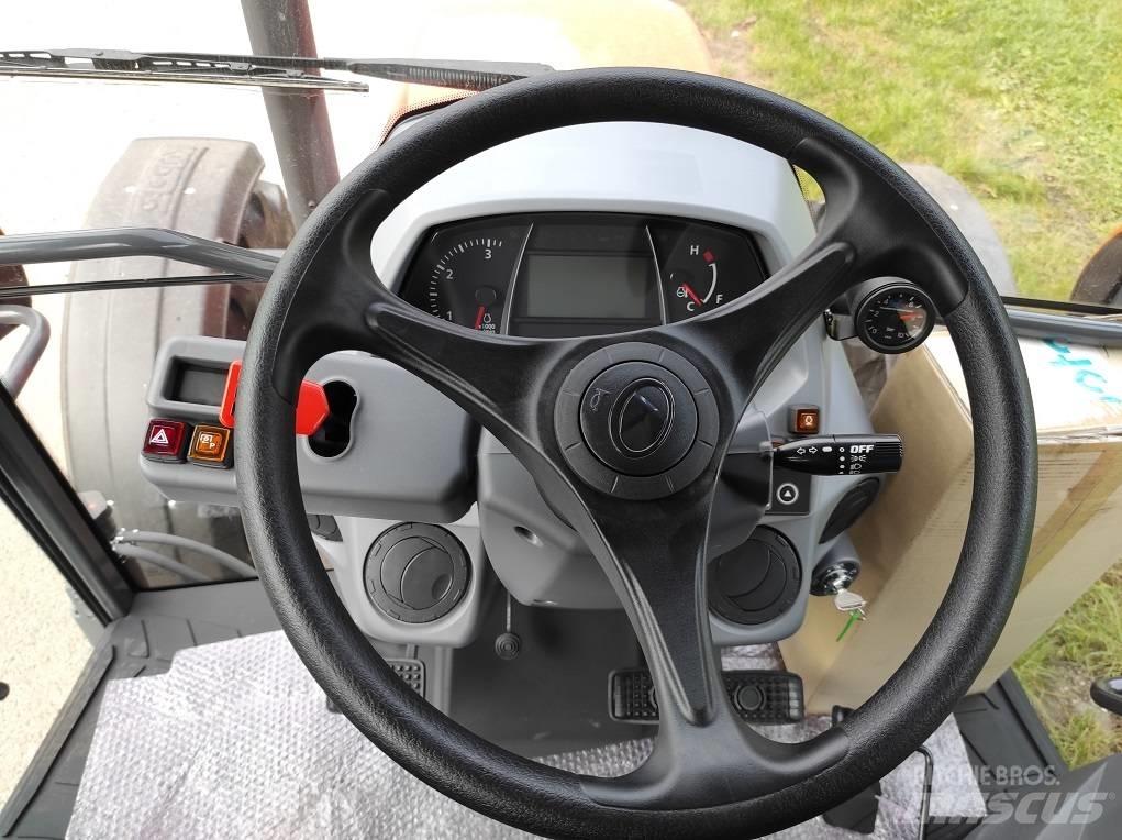 Kubota M4073 Traktorji