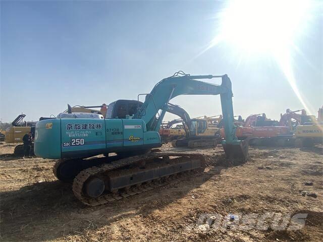 Kobelco SK250-8 Bagri goseničarji