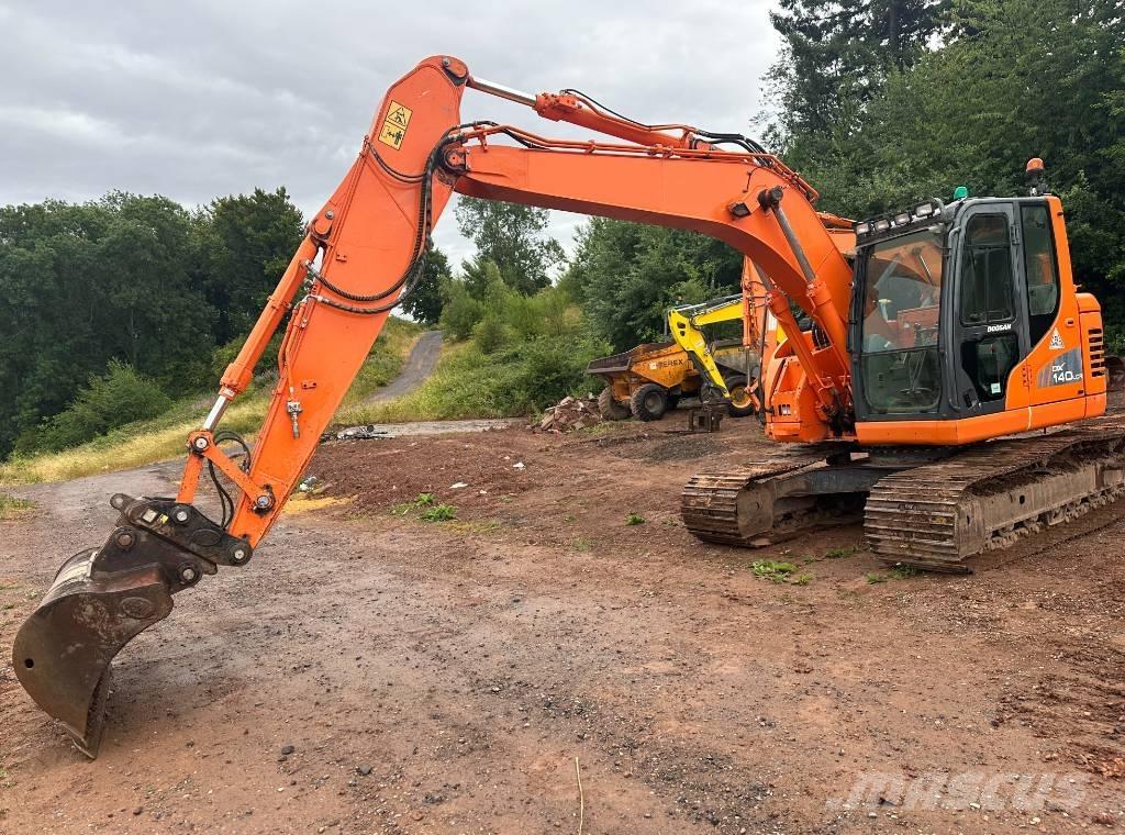 Doosan DX 140 LCR-3 Bagri goseničarji