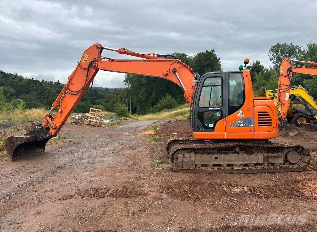 Doosan DX 140 LCR-3 Bagri goseničarji
