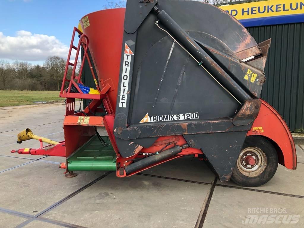 Trioliet TM-S 1200 Mešalne hranilnice
