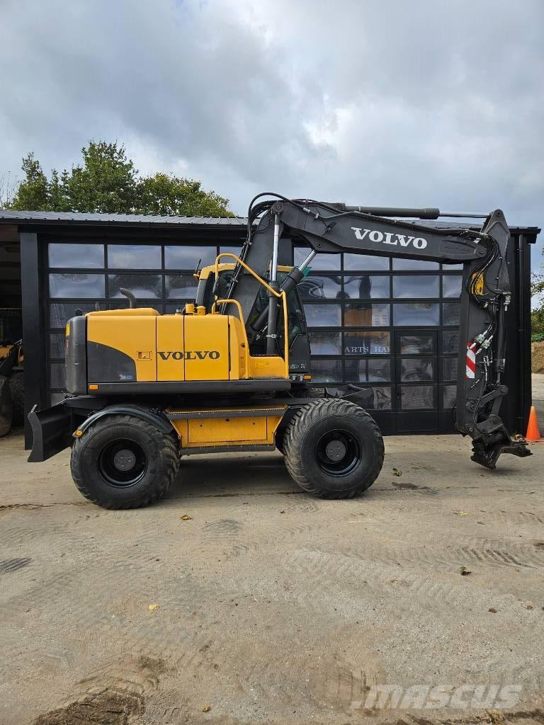 Volvo EW 140 C Bagri na kolesih