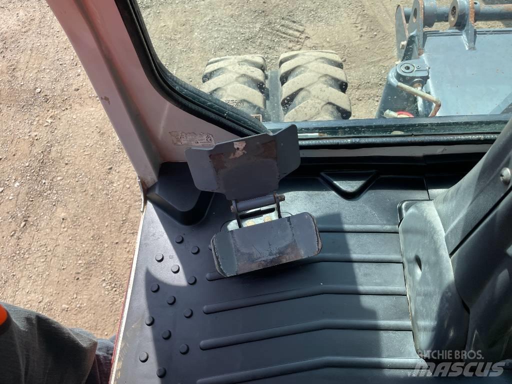 Takeuchi TB 295 W Bagri na kolesih