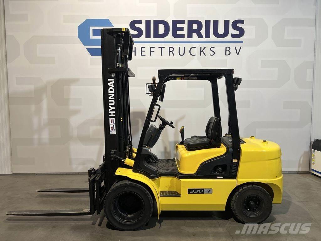 Hyundai 33D-7 Dizelski viličarji