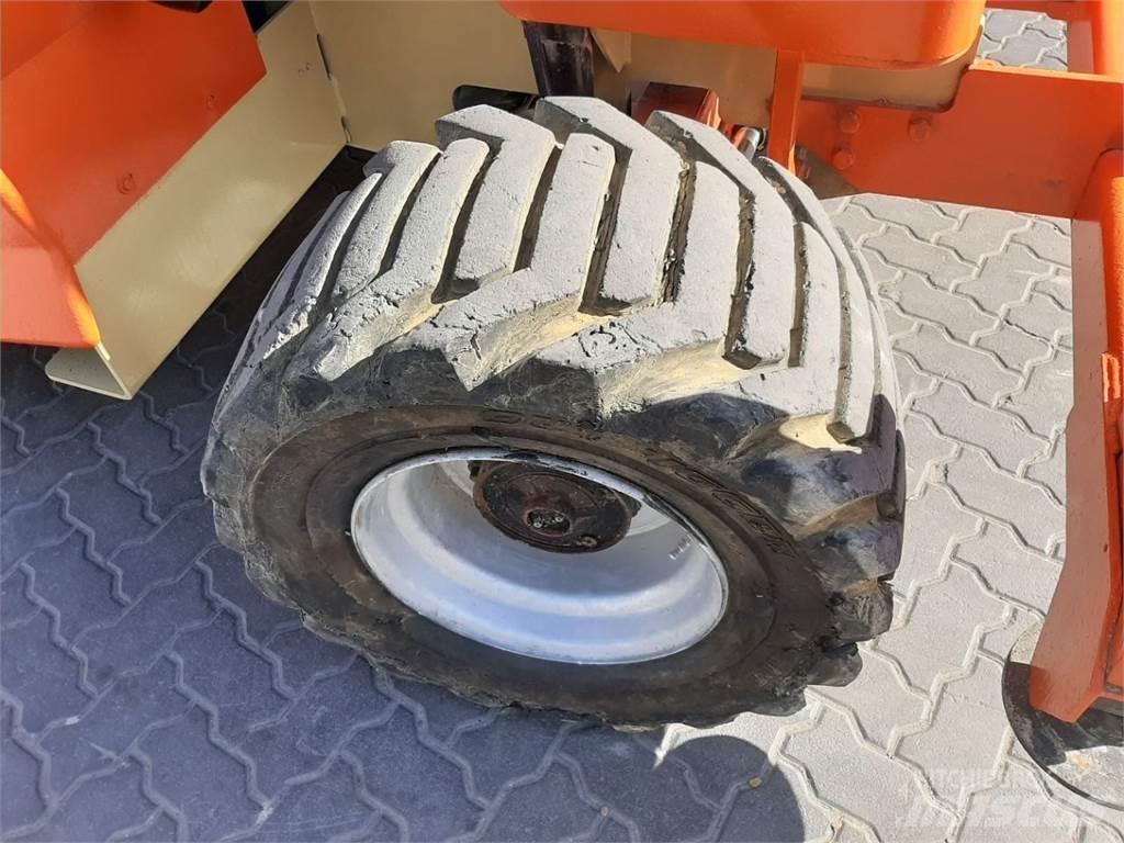 JLG 4394RT Škarjaste dvižne ploščadi