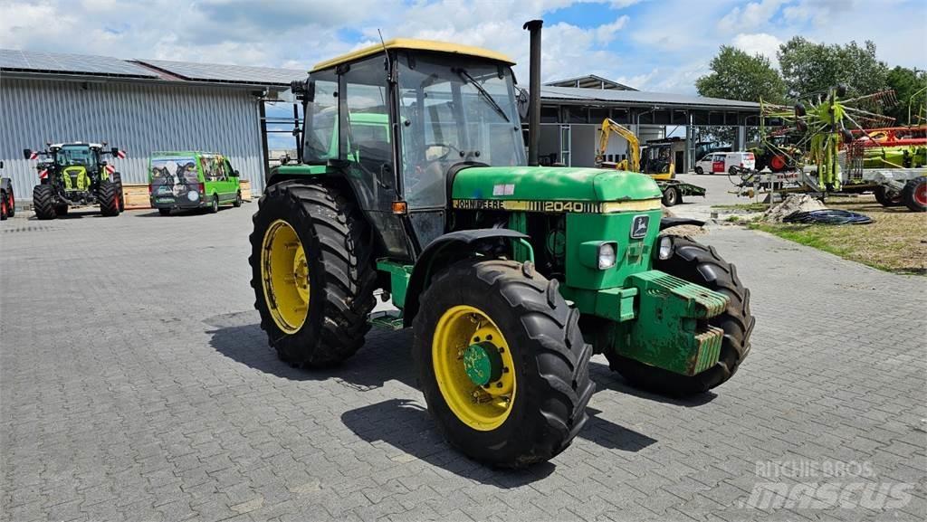 John Deere 2040A Traktorji