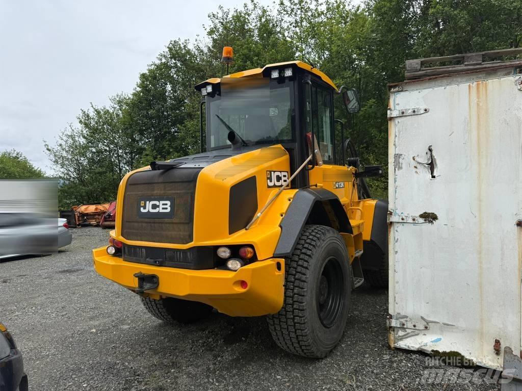 JCB 413K Kolesni nakladalci