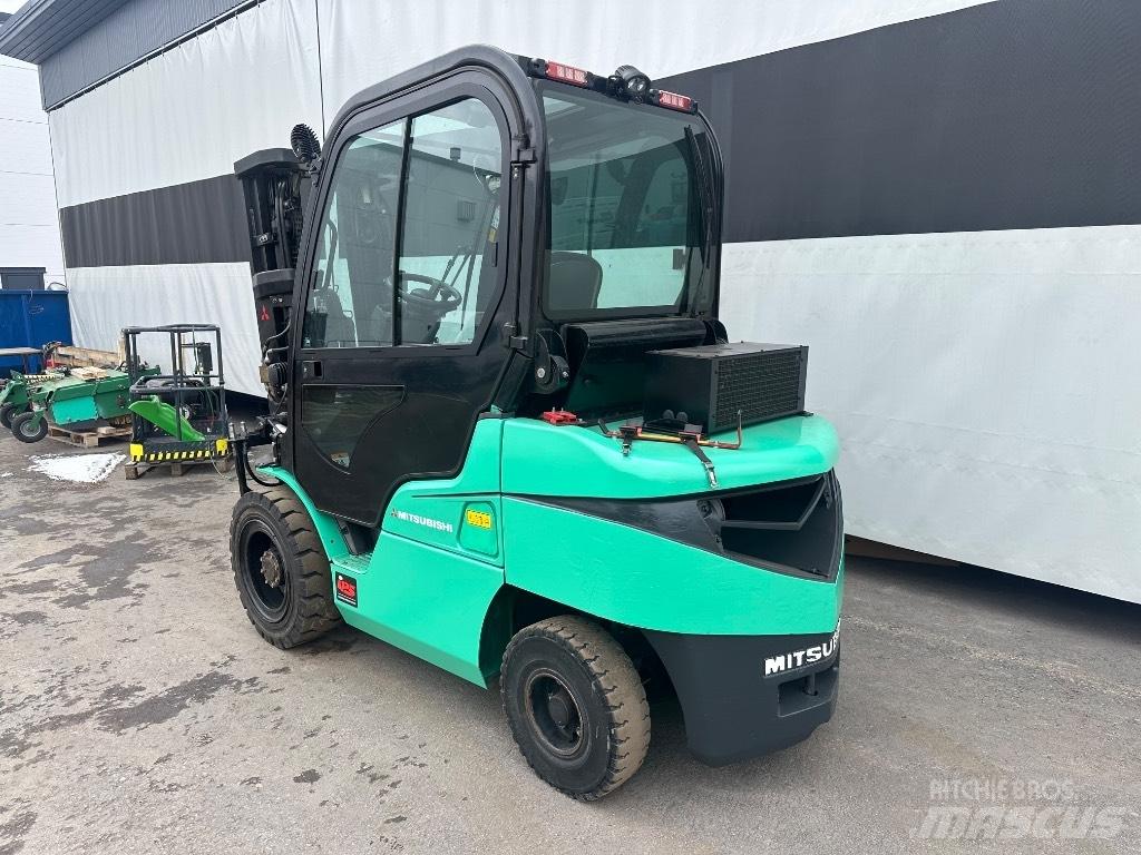 Mitsubishi FD 35 N Dizelski viličarji