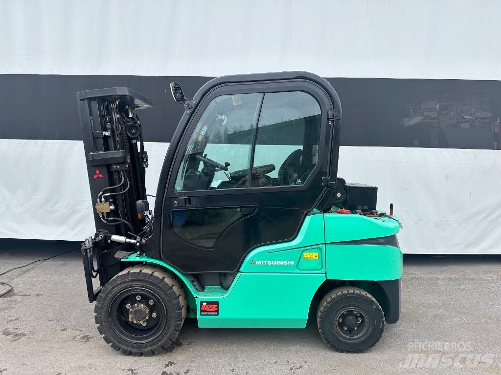 Mitsubishi FD 35 N Dizelski viličarji