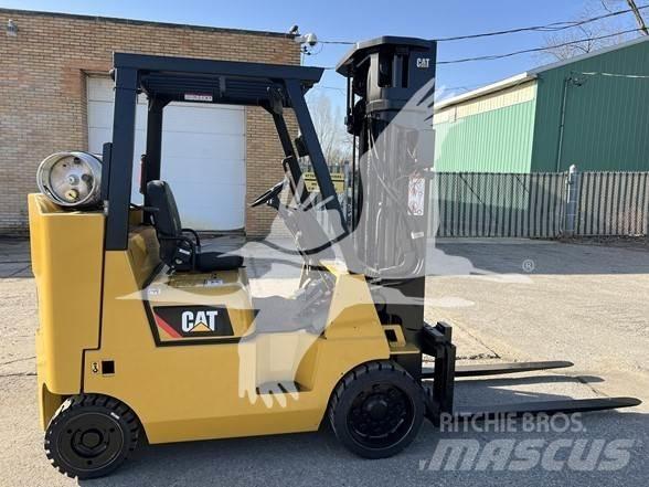 CAT GC40KSTR Dizelski viličarji