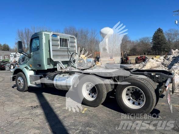 Peterbilt 567 Vlačilci