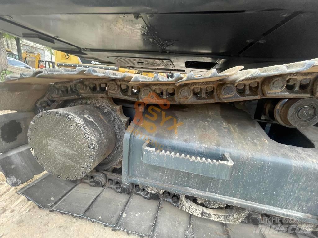 Hyundai 220 Bagri goseničarji