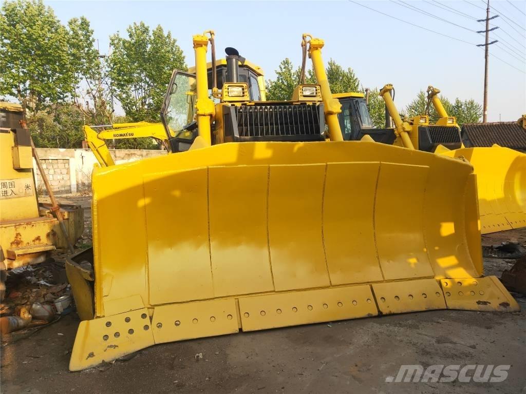 Komatsu D155AX-5 Buldožerji goseničarji