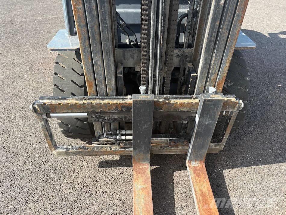 Toyota 8 FDF 25 Dizelski viličarji