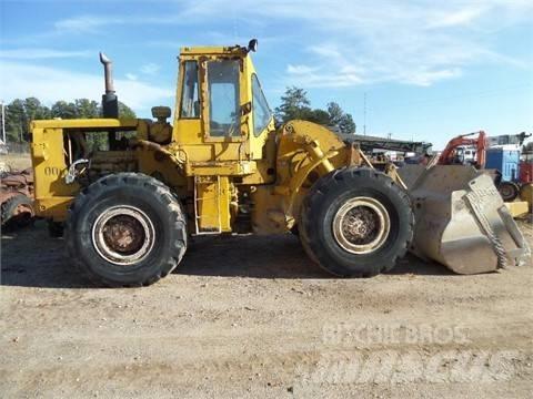 CAT 966 C Kolesni nakladalci