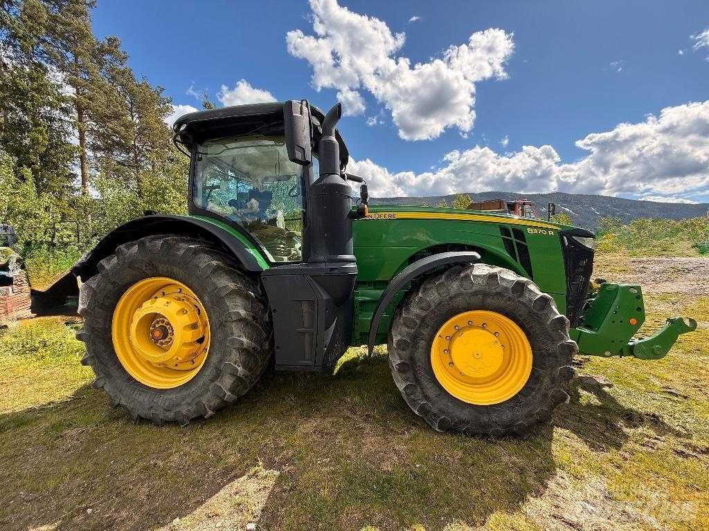 John Deere 8370 R Traktorji
