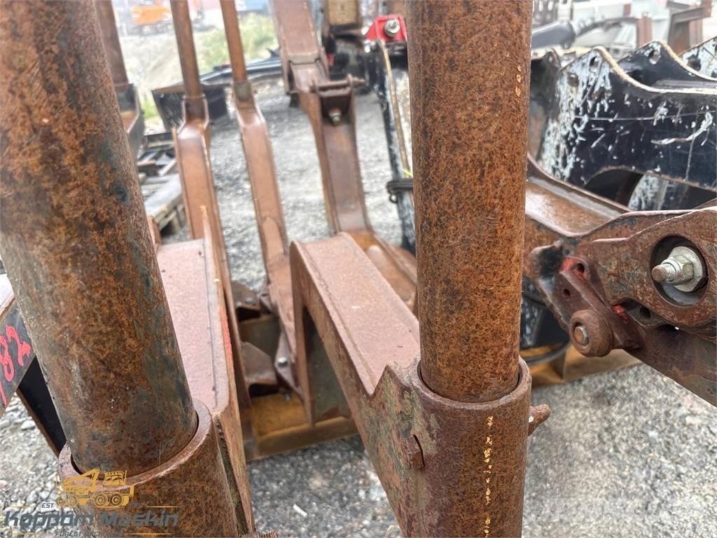 Valmet 840 Druge komponente