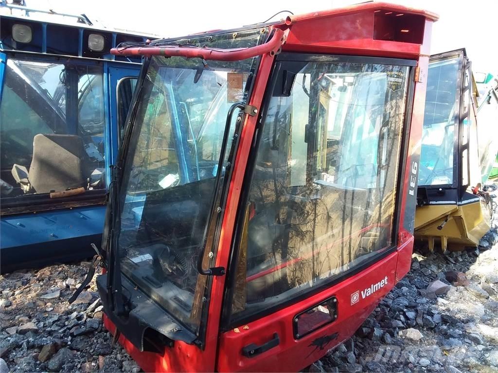Valmet 931 Kabine in notranjost