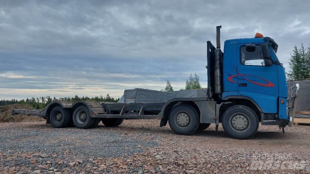 Volvo FH12 8x4 Tovornjaki za prevoz gozdnih strojev