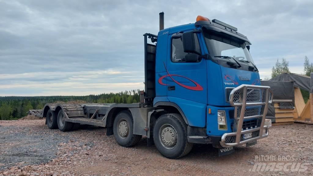 Volvo FH12 8x4 Tovornjaki za prevoz gozdnih strojev