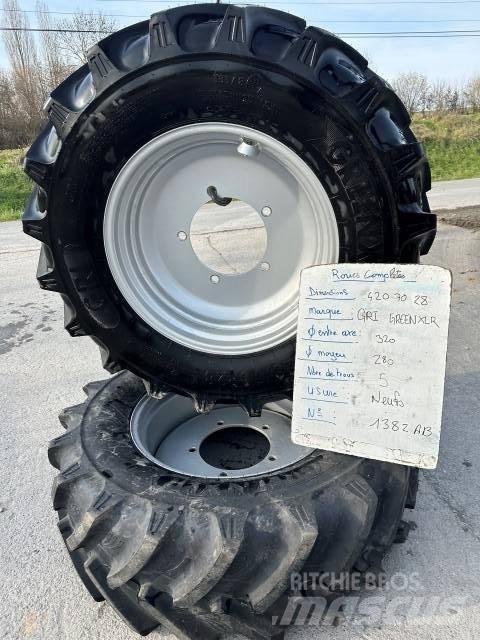  GREENEX 320/70R28 Gume, kolesa in platišča