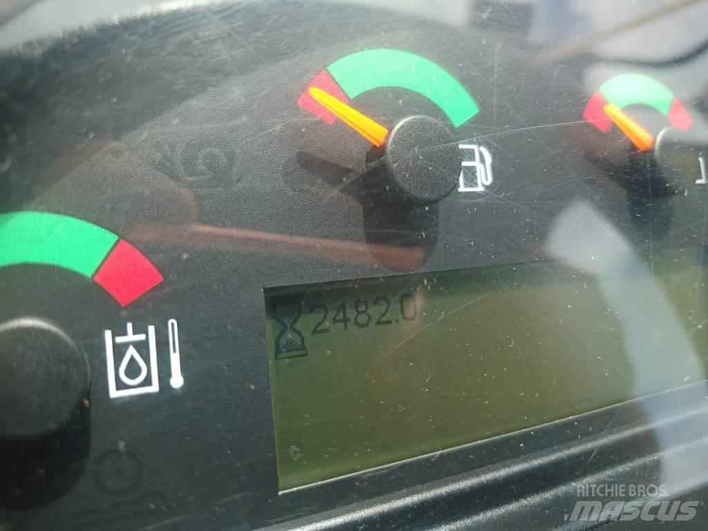 CAT 907 M Kolesni nakladalci
