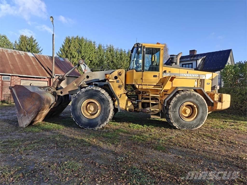 Volvo L180C Kolesni nakladalci