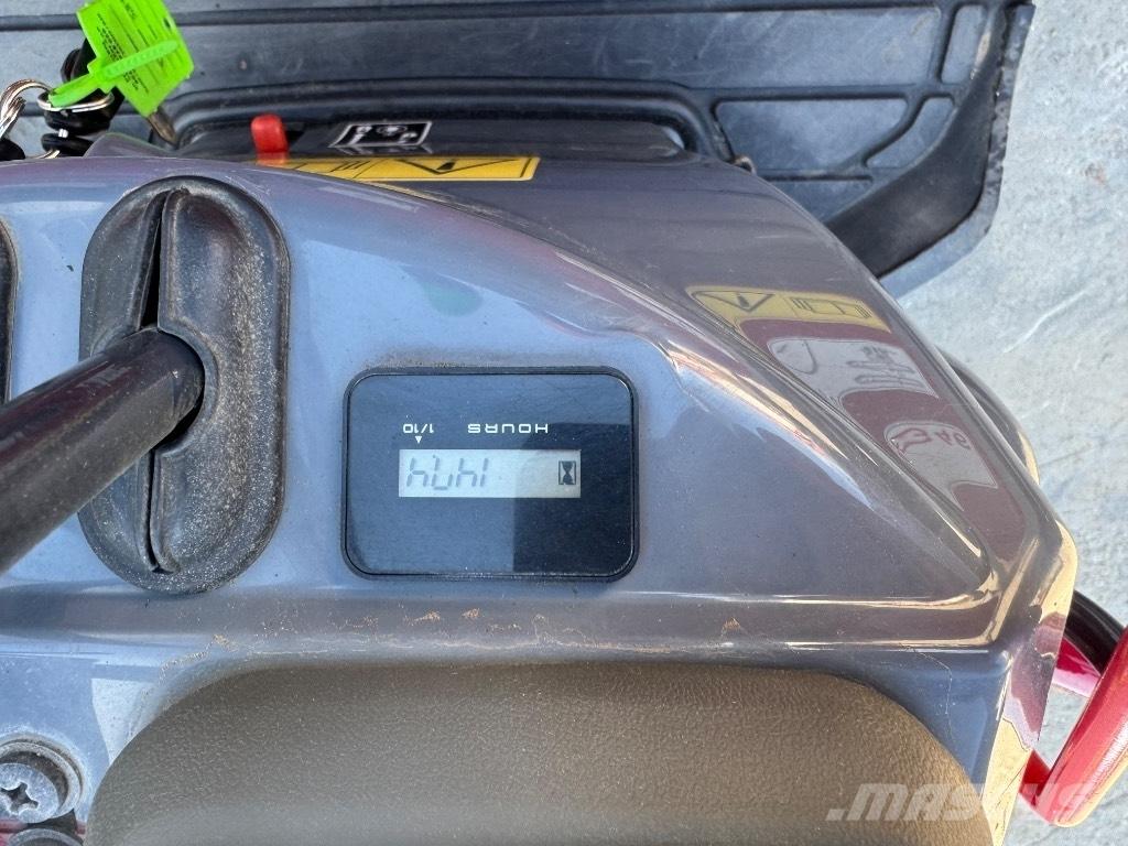 Yanmar SV08 (1F994) Mini bagri <7t
