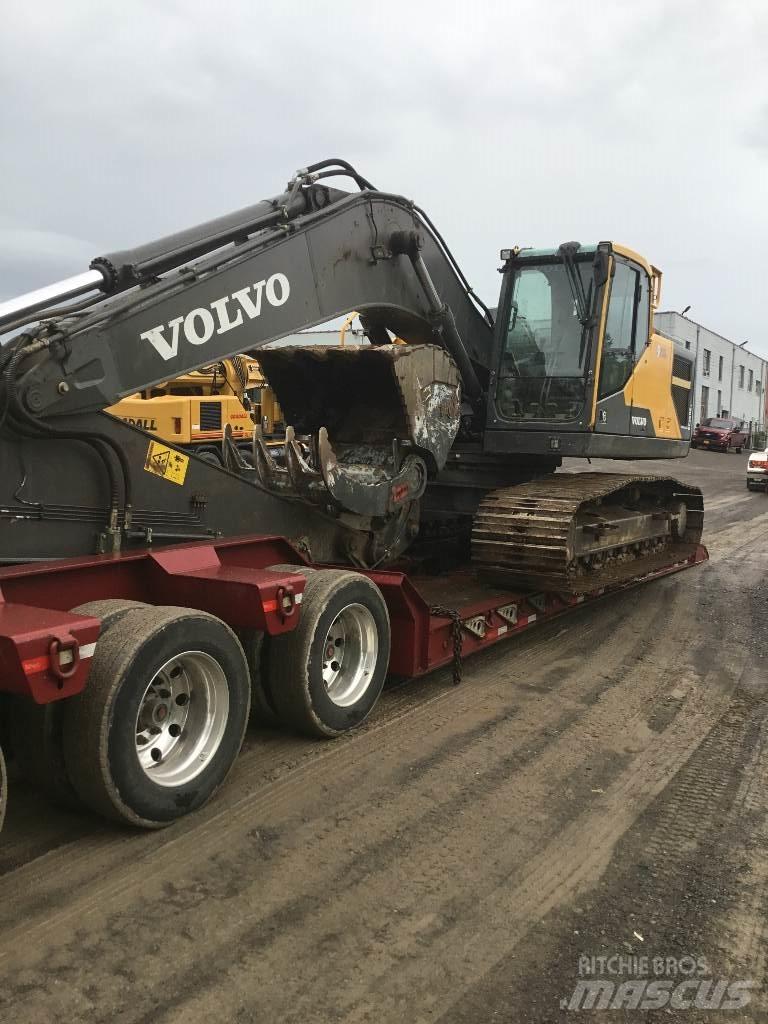 Volvo ec250el Bagri goseničarji
