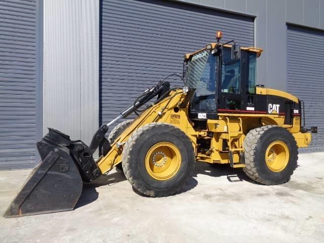 CAT 924 G Kolesni nakladalci